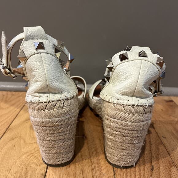 VALENTINO GARAVANI Rockstud Double Leather Wedge Espadrille Sandals Sz 39 / 9 - Picture 4 of 13